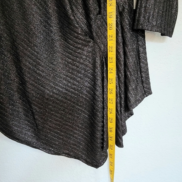 Vince Camuto black metallic sweater size L New - Picture 9 of 9